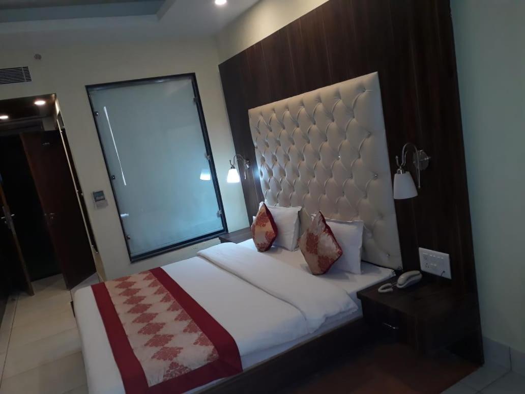Manohar Villas Neemrana Esterno foto